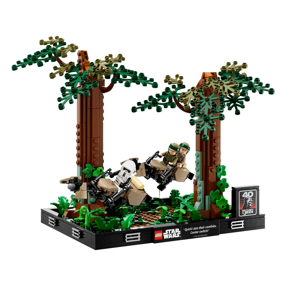 Endor Speeder Chase Diorama