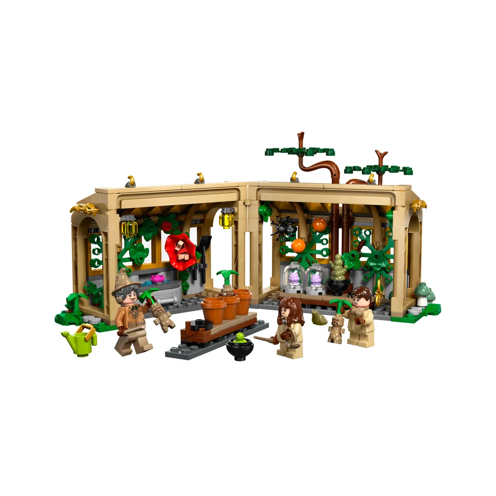 Hogwarts Castle: Herbology Class